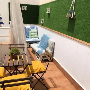 https://rocalujo-apartments.es-andalucia.com